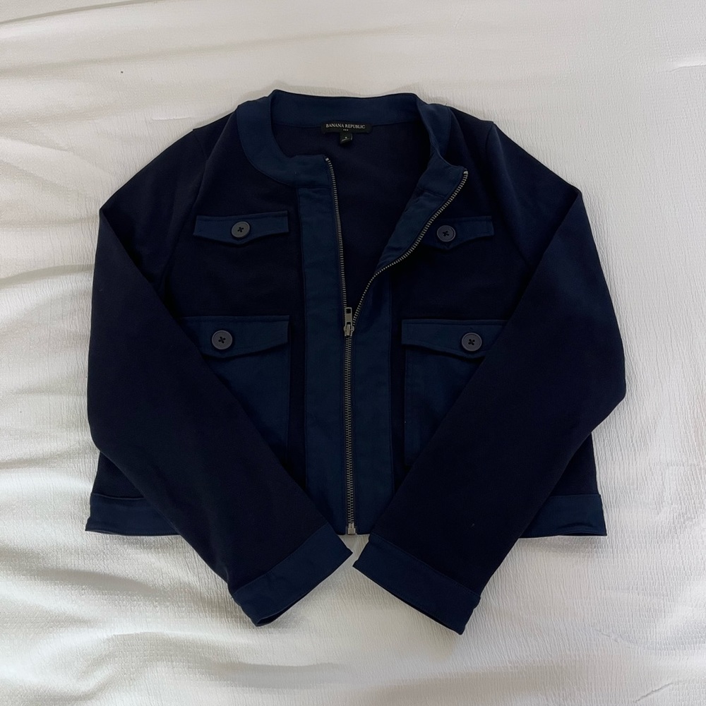 Banana Republic Women Jacket Blue Cropped 4 Pockets  Buttons And Zipper Size S